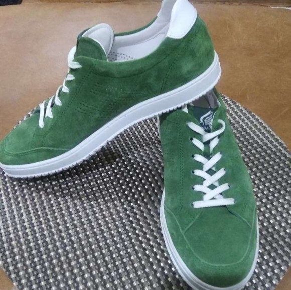 HOGAN Sneakers - Picture 8 of 8